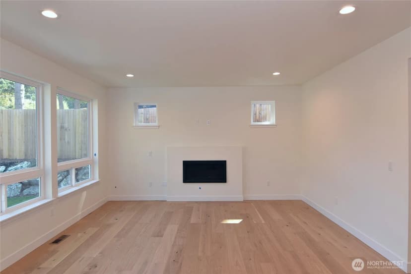 Property photo for 1126 Whidbey Street, Bellingham photo 5