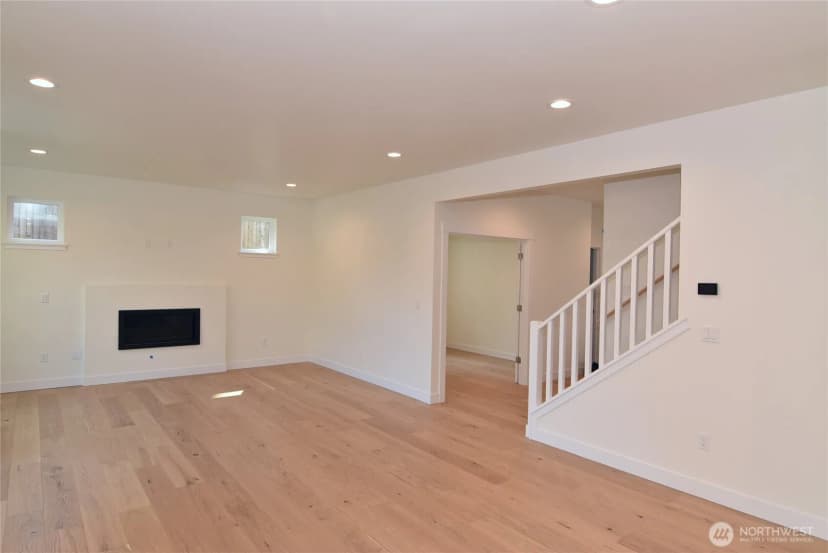 Property photo for 1126 Whidbey Street, Bellingham photo 6