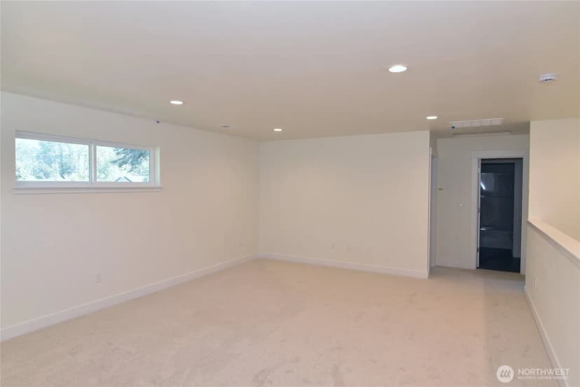 Property photo for 1126 Whidbey Street, Bellingham photo 11