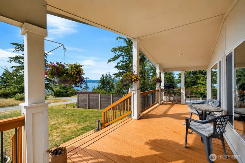 Property photo for 7404 Guemes Place, Anacortes photo 9