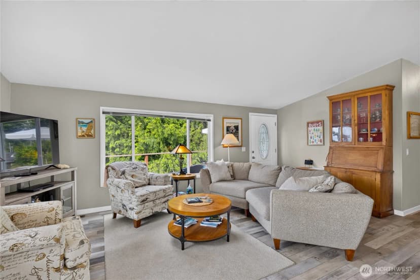 Property photo for 7404 Guemes Place, Anacortes photo 18