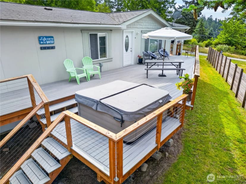 Property photo for 7404 Guemes Place, Anacortes photo 6