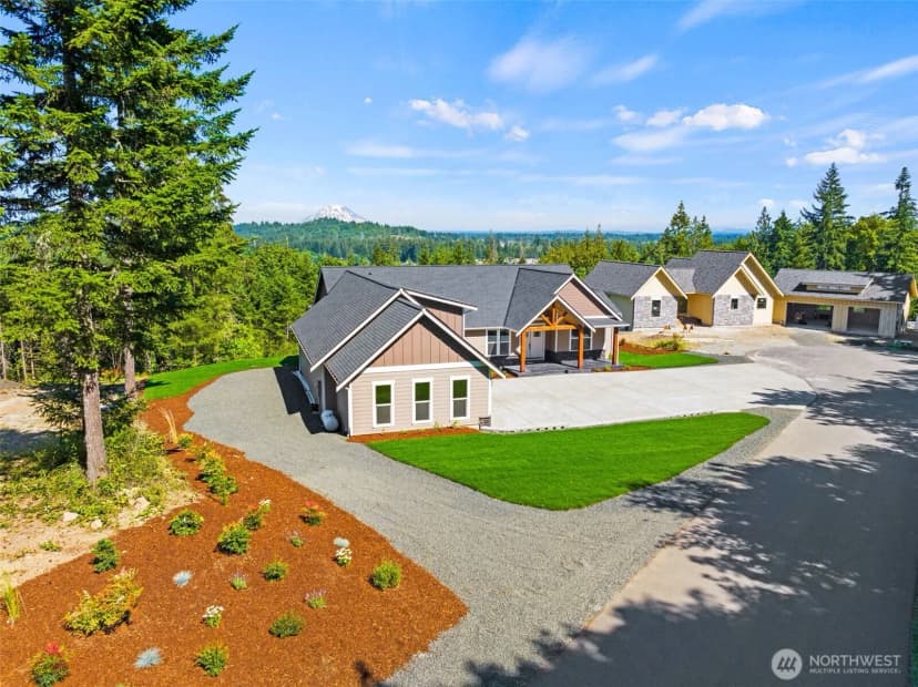 Property photo for 4737 Gold Ridge Lane Sw, Olympia photo 2
