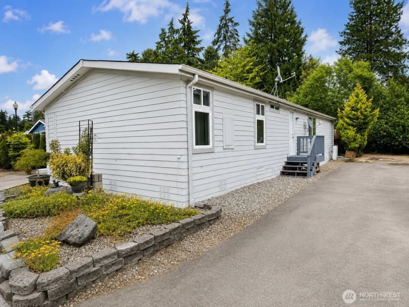 Property photo for 2101 S 324th Street #217, Federal Way photo 3