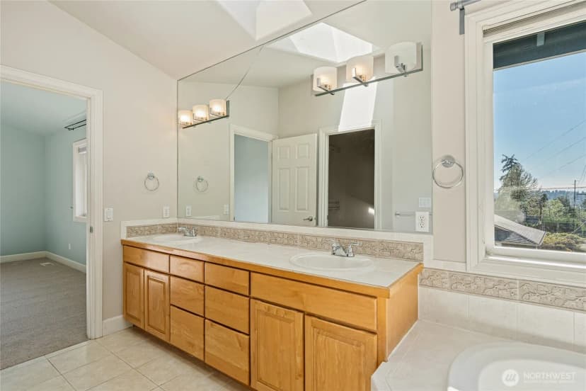 Property photo for 11633 Se 76th Court, Newcastle photo 18