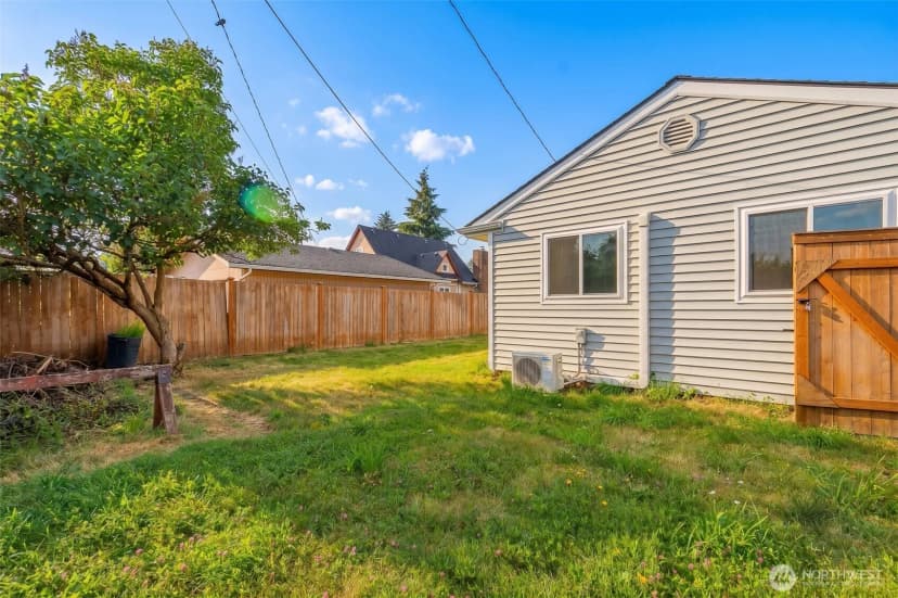 Property photo for 1021 H Street, Centralia photo 34