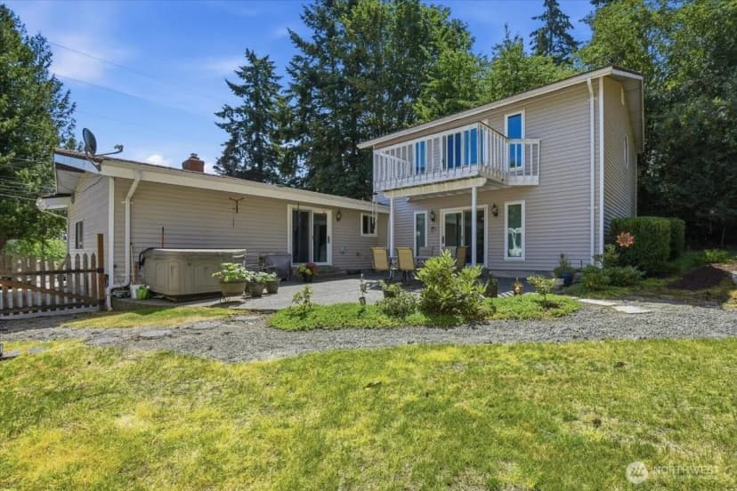 Property photo for 15621 84th Avenue Ne, Kenmore photo 26