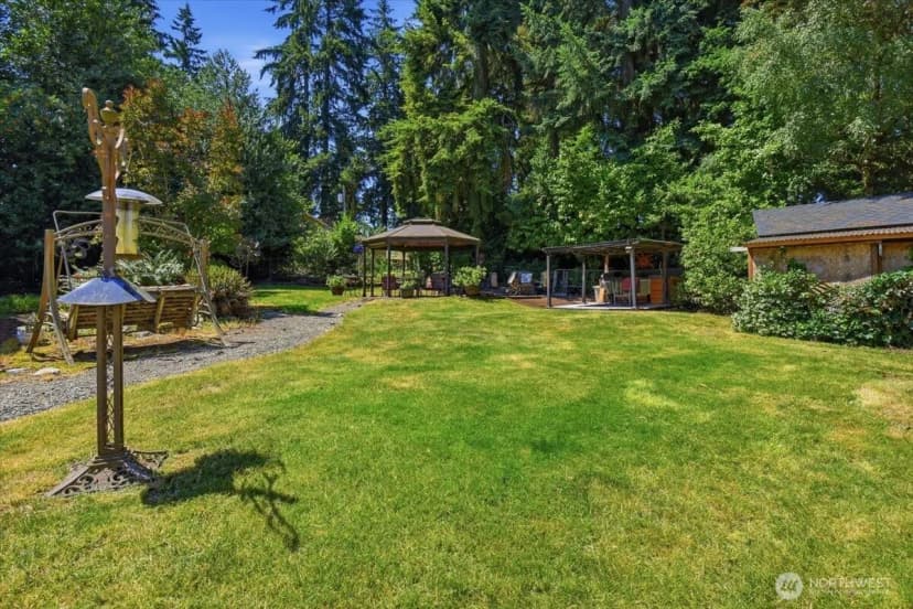 Property photo for 15621 84th Avenue Ne, Kenmore photo 27