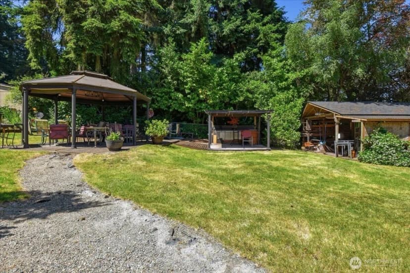 Property photo for 15621 84th Avenue Ne, Kenmore photo 29