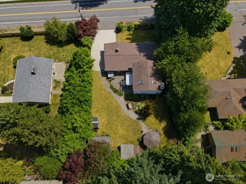 Property photo for 15621 84th Avenue Ne, Kenmore photo 22