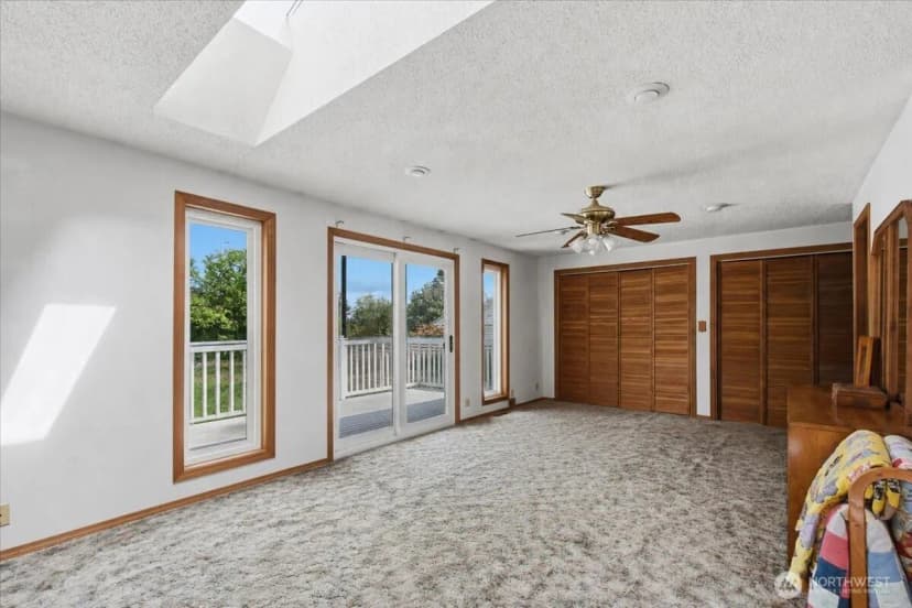 Property photo for 15621 84th Avenue Ne, Kenmore photo 20