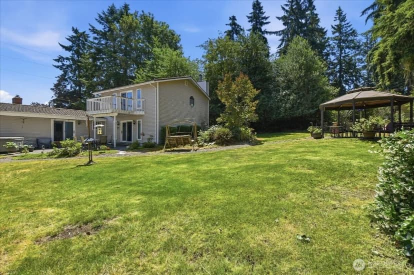 Property photo for 15621 84th Avenue Ne, Kenmore photo 28