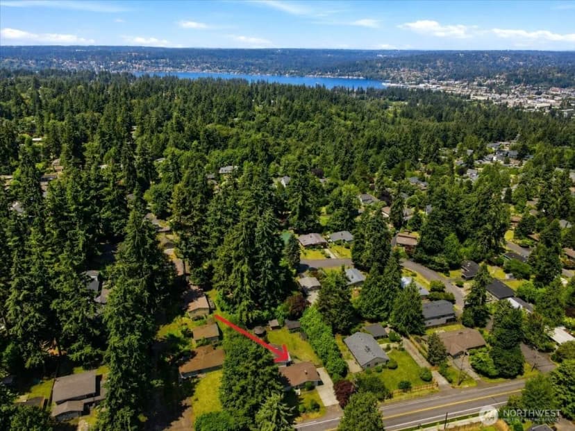 Property photo for 15621 84th Avenue Ne, Kenmore photo 23