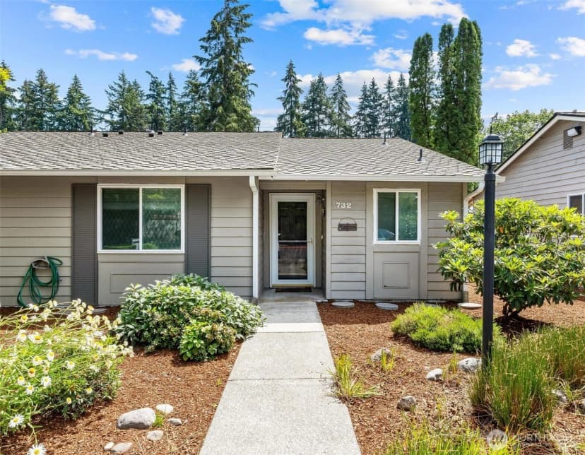 Property photo for 732 126th Avenue Ne #109, Bellevue