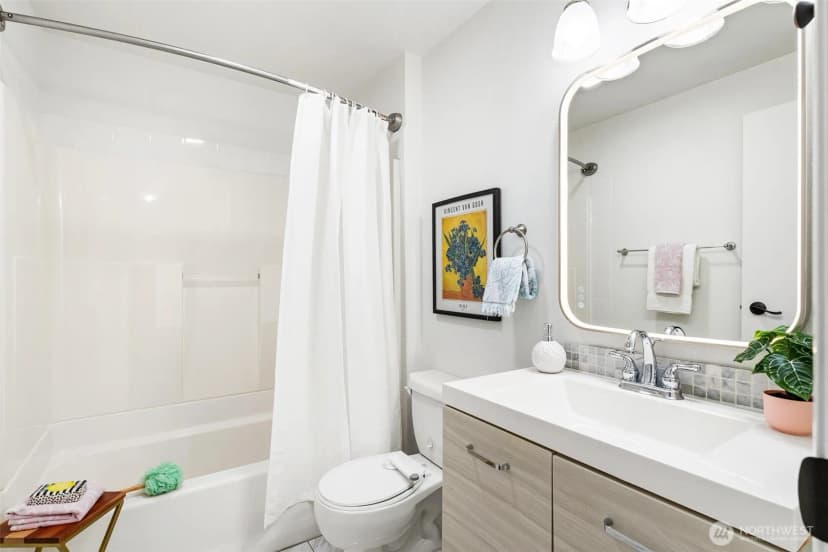 Property photo for 732 126th Avenue Ne #109, Bellevue photo 16
