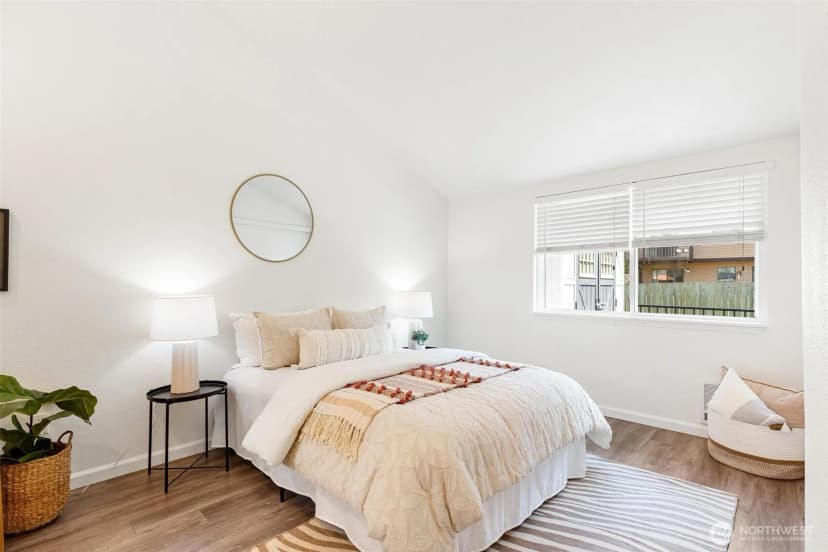 Property photo for 732 126th Avenue Ne #109, Bellevue photo 17