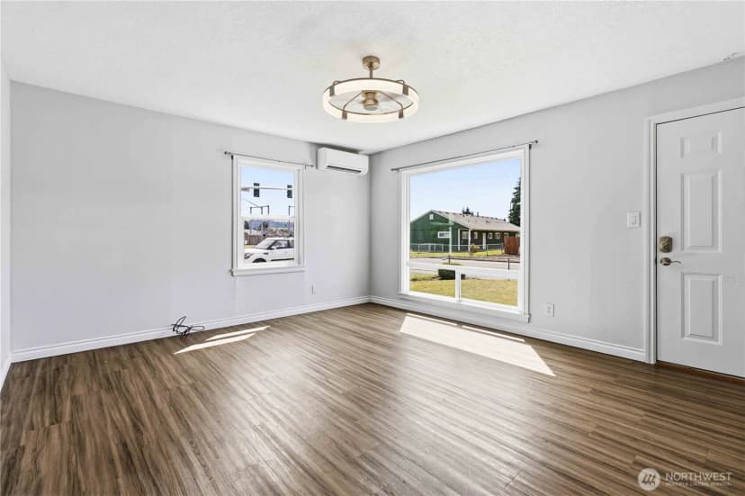 Property photo for 810 30th, Longview photo 6