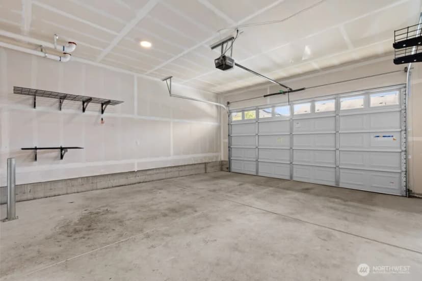 Property photo for 10541 11th Street E, Edgewood photo 35