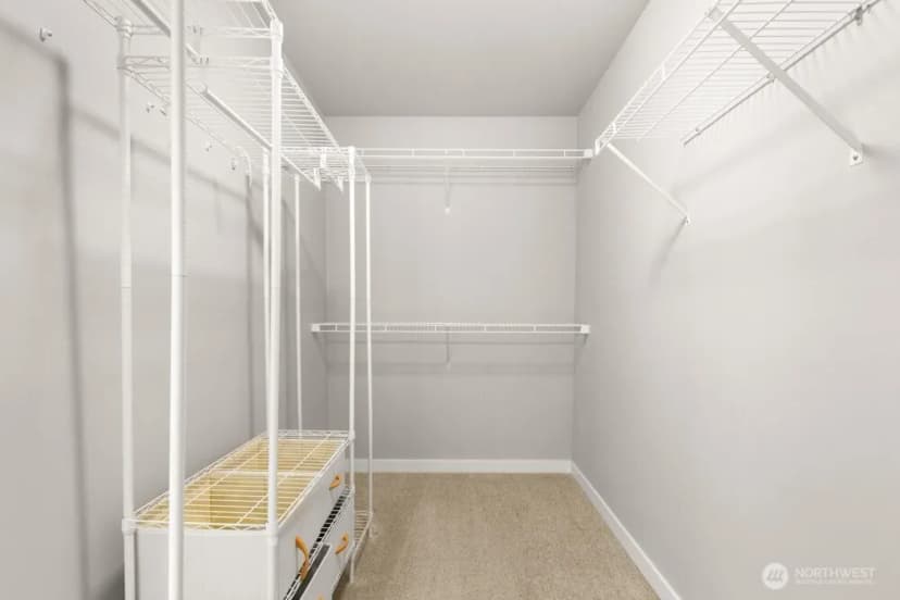 Property photo for 10541 11th Street E, Edgewood photo 23