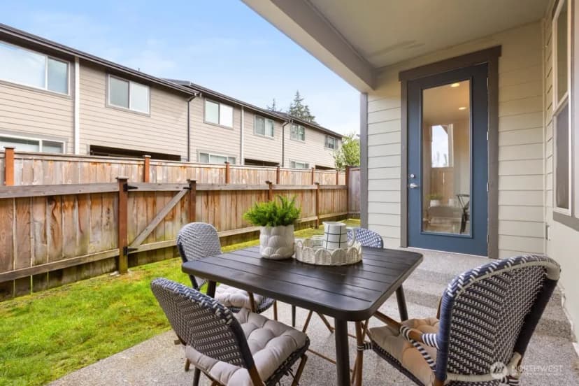 Property photo for 10541 11th Street E, Edgewood photo 34