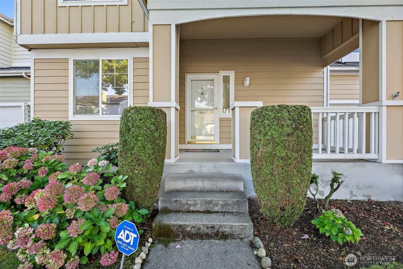 Property photo for 6549 Steamer Drive Se, Lacey photo 2