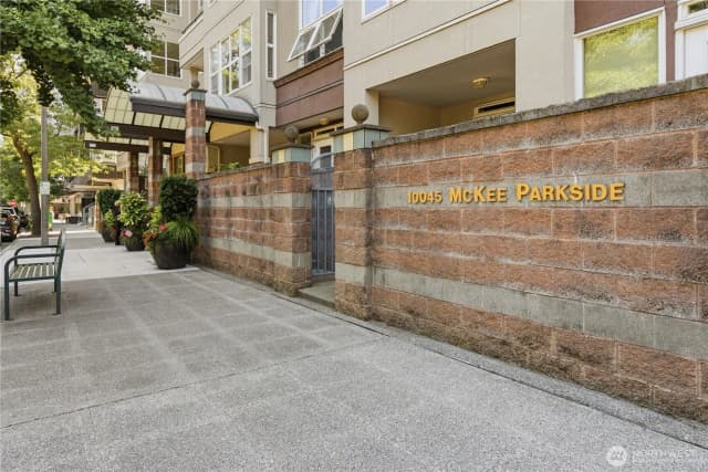 Property photo for 10045 Ne 1st Street #327, Bellevue photo 4