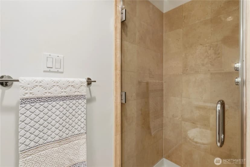 Property photo for 10045 Ne 1st Street #327, Bellevue photo 24