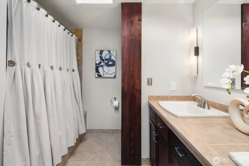 Property photo for 21422 Se 37th Street, Sammamish photo 23
