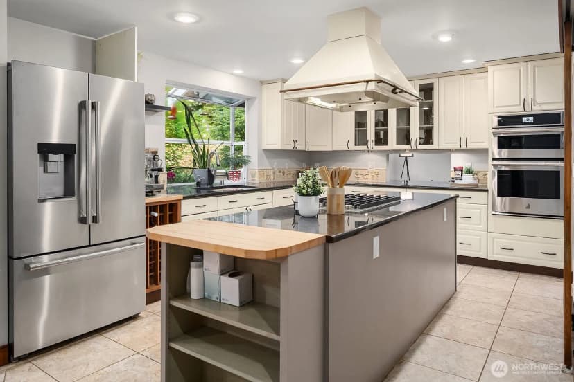 Property photo for 21422 Se 37th Street, Sammamish photo 8