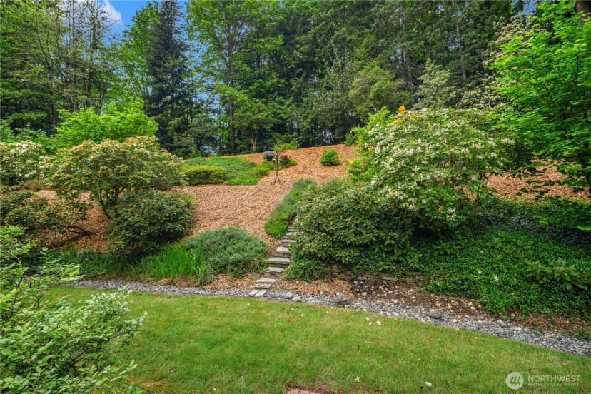 Property photo for 21422 Se 37th Street, Sammamish photo 29