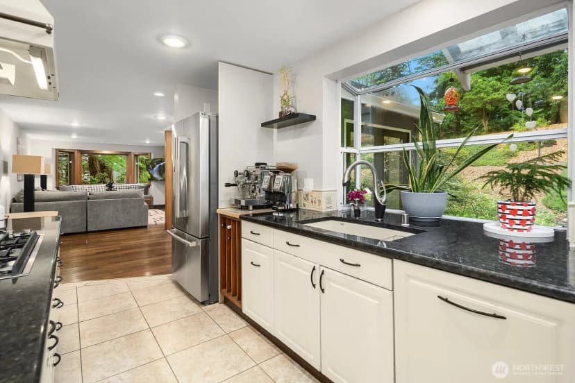 Property photo for 21422 Se 37th Street, Sammamish photo 10