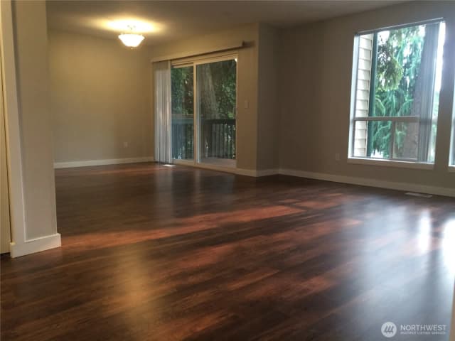 Property photo for 16518 Ne 85th Street, Redmond photo 4