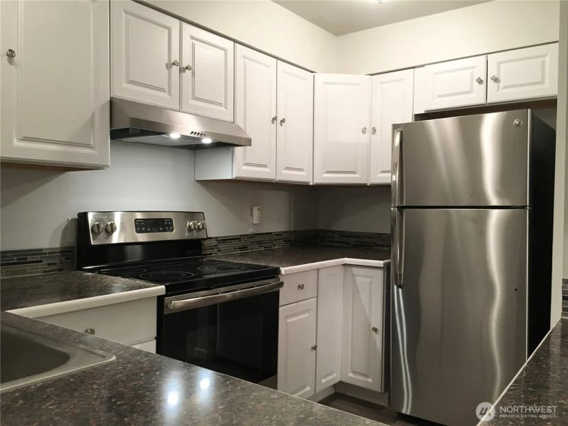 Property photo for 16518 Ne 85th Street, Redmond photo 9