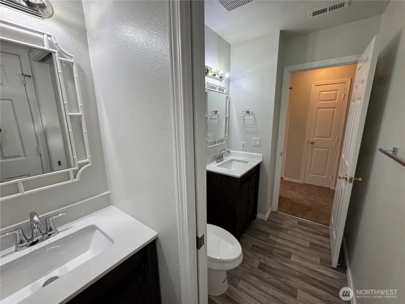 Property photo for 16518 Ne 85th Street, Redmond photo 17