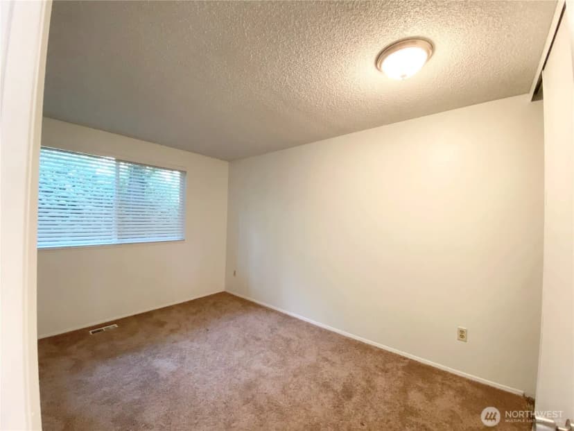 Property photo for 16518 Ne 85th Street, Redmond photo 12