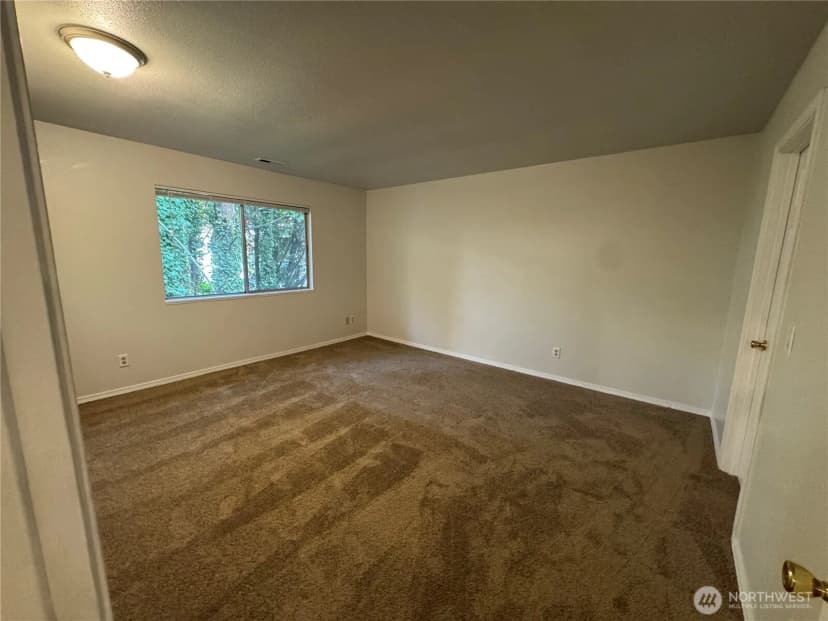 Property photo for 16518 Ne 85th Street, Redmond photo 13