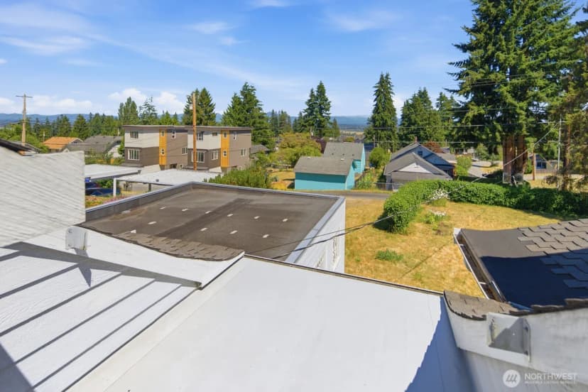 Property photo for 5627 Colby Avenue, Everett photo 24