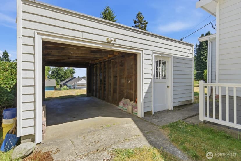Property photo for 5627 Colby Avenue, Everett photo 34