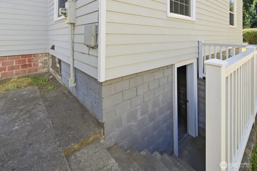 Property photo for 5627 Colby Avenue, Everett photo 33