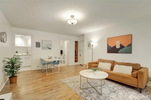 Property photo for 4725 15th Avenue Ne #16, Seattle photo 5