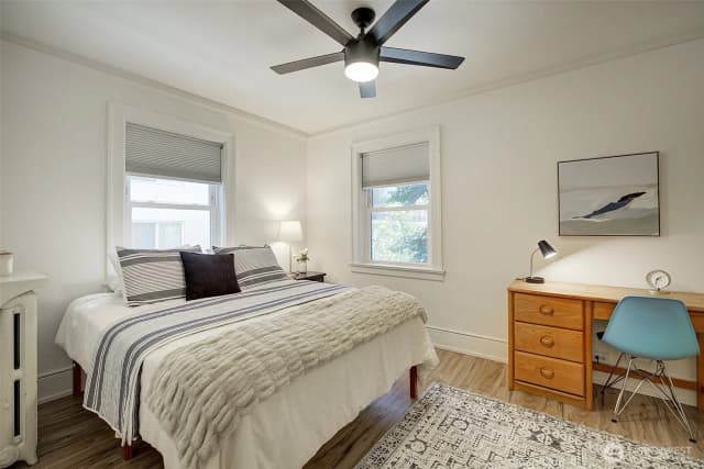 Property photo for 4725 15th Avenue Ne #16, Seattle photo 2