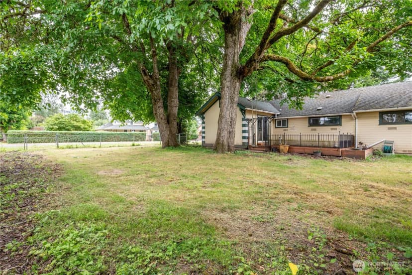Property photo for 621 S Second Street, Toledo photo 11