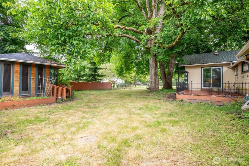 Property photo for 621 S Second Street, Toledo photo 10
