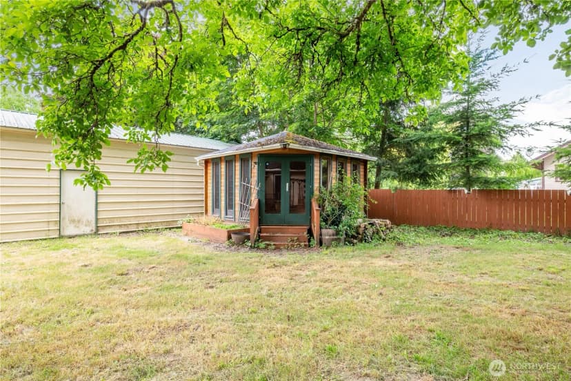 Property photo for 621 S Second Street, Toledo photo 13