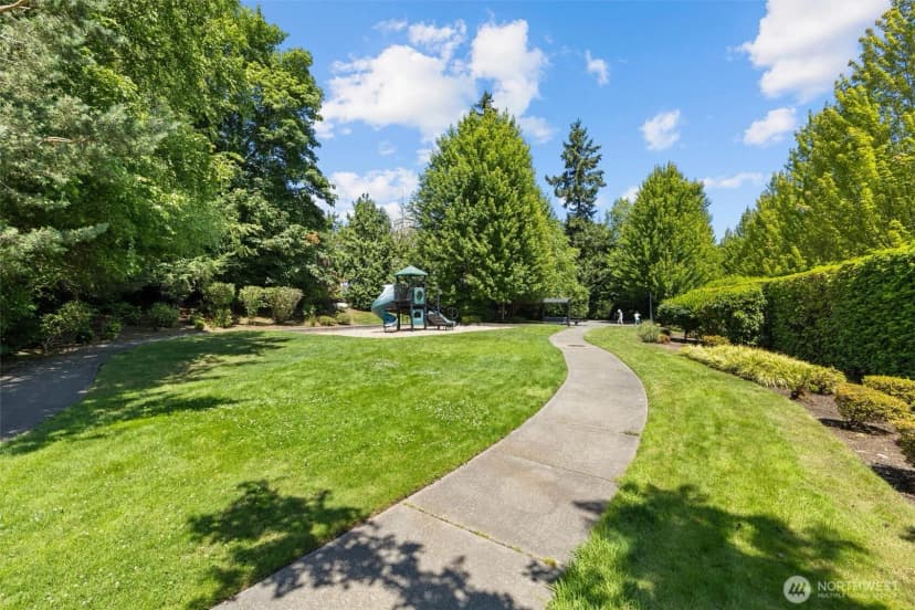 Property photo for 16198 Se 51st Place, Bellevue photo 34