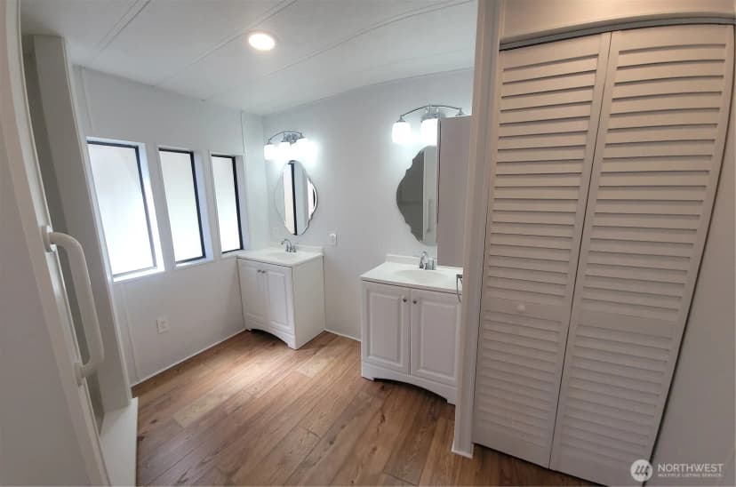 Property photo for 1427 100th Street Sw #82, Everett photo 12