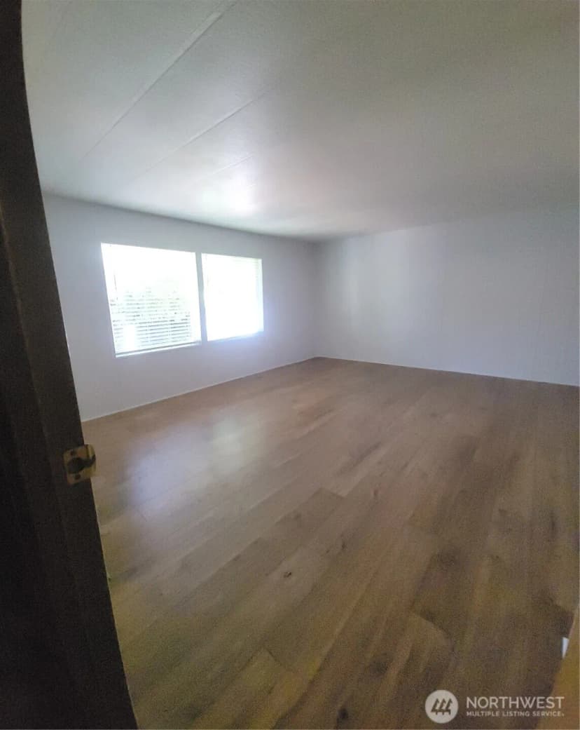 Property photo for 1427 100th Street Sw #82, Everett photo 11