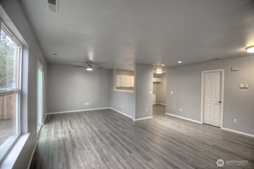 Property photo for 4043 Wonderwood Lane Se, Lacey photo 4