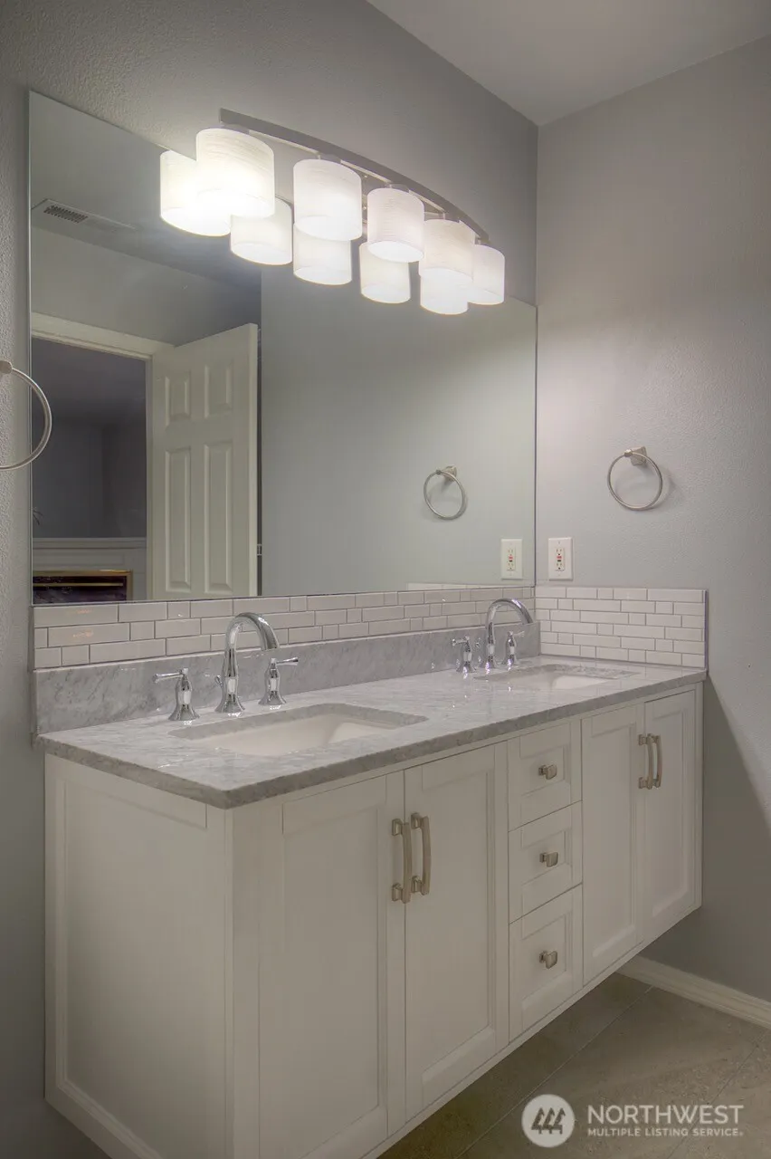 Property photo for 4043 Wonderwood Lane Se, Lacey photo 18