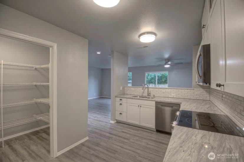 Property photo for 4043 Wonderwood Lane Se, Lacey photo 8